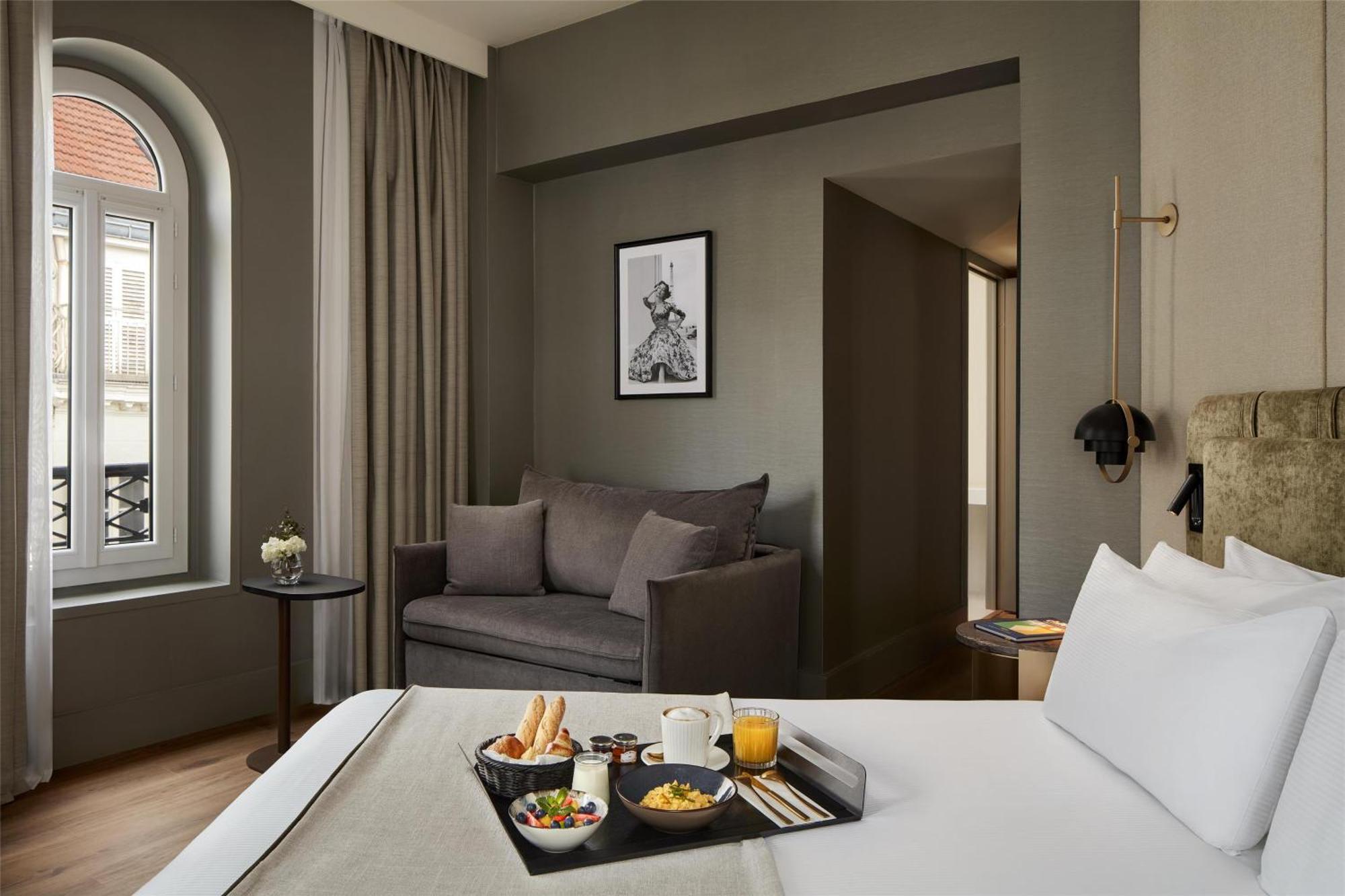Beauchamps Hotel