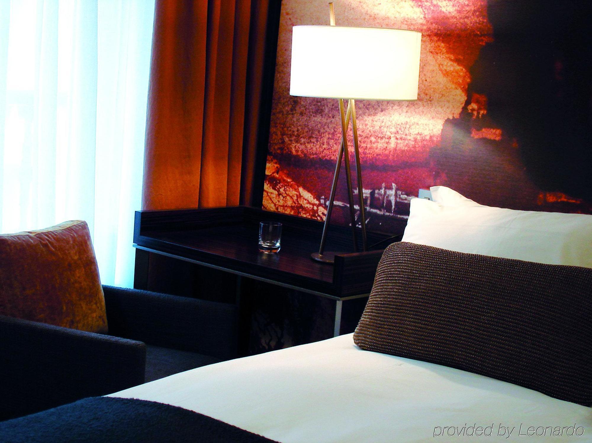 Nh Champs-elysees Hotel Parigi